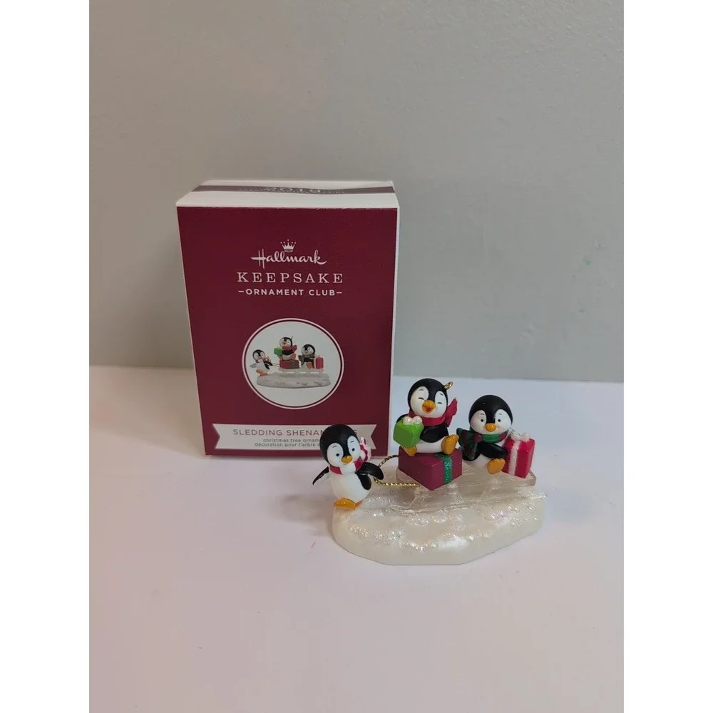 Hallmark KOC EVENT Exclusive 2019 Penguins Sledding Shenanigans Ornament